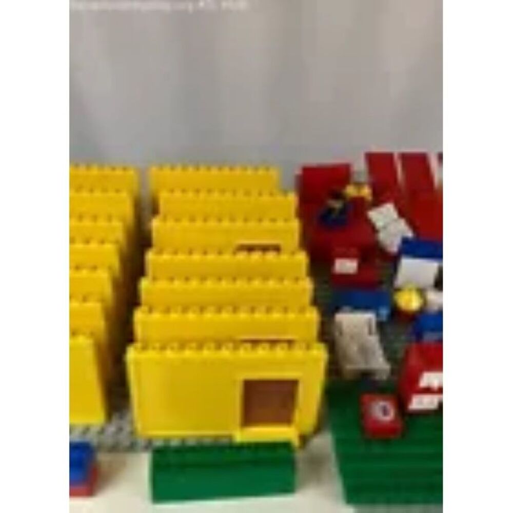 LEGO DACTA Playhouse 9977 Yellow Red Bricks Building Blocks Toy Set 1992